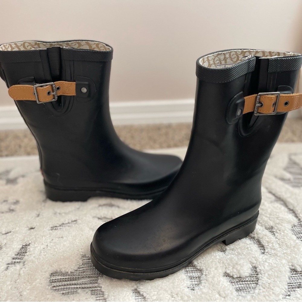 Chooka Rubber woman’s rain boots!